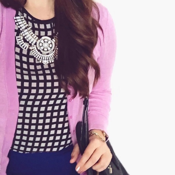 White Marble Statement Necklace - Picture 5 of 5